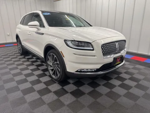 Photos of 2022 Lincoln Nautilus Reserve for sale in Syracuse, NY at Candy Cars