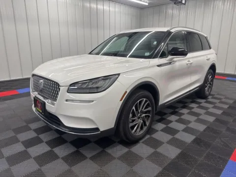 More photos of 2022 Lincoln Corsair Standard at Candy Cars, NY