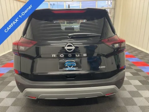 More photos of 2023 Nissan Rogue S at Candy Cars, NY