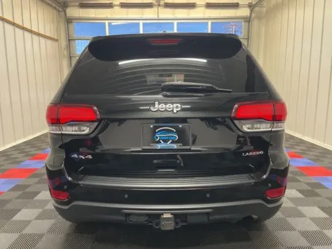 More photos of 2021 Jeep Grand Cherokee Laredo E at Candy Cars, NY