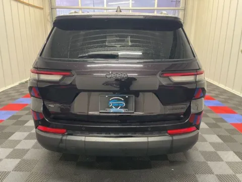 More photos of 2023 Jeep Grand Cherokee L Limited at Candy Cars, NY