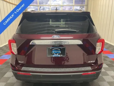 More photos of 2022 Ford Explorer XLT at Candy Cars, NY