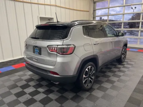 More photos of 2022 Jeep Compass Limited at Candy Cars, NY