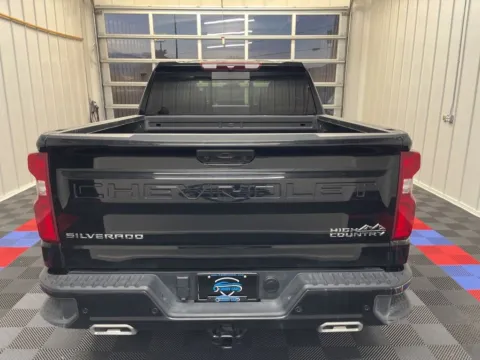 More photos of 2024 Chevrolet Silverado 1500 High Country at Candy Cars, NY