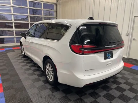 More photos of 2024 Chrysler Pacifica Touring L at Bridgeland Auto Brokers, NY