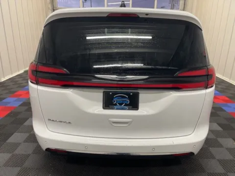 More photos of 2024 Chrysler Pacifica Touring L at Bridgeland Auto Brokers, NY