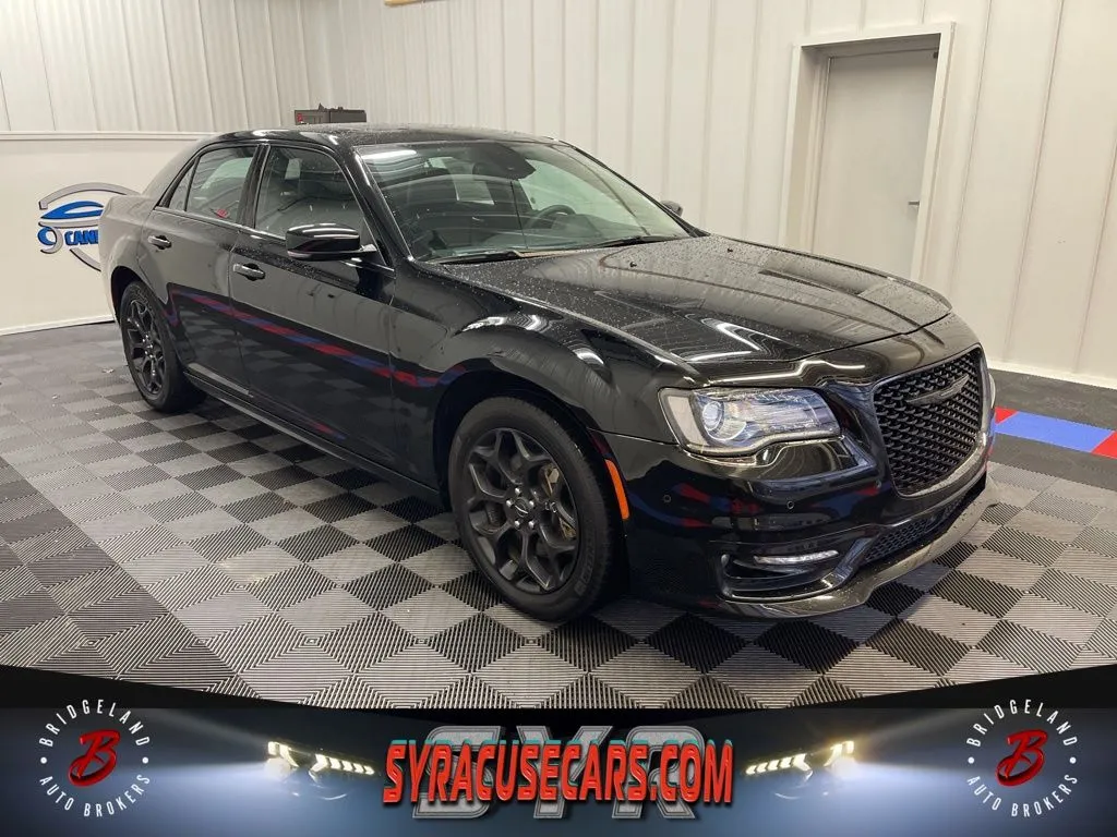 2023 Chrysler 300 Touring for sale in Bridgeport, NY