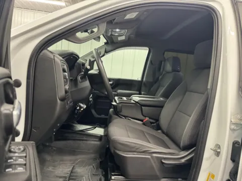 More photos of 2021 Chevrolet Silverado 3500HD Work Truck at Bridgeland Auto Brokers, NY