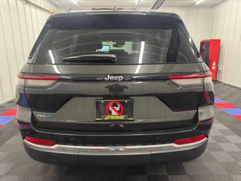 More photos of 2023 Jeep Grand Cherokee 4xe at Bridgeland Auto Brokers, NY