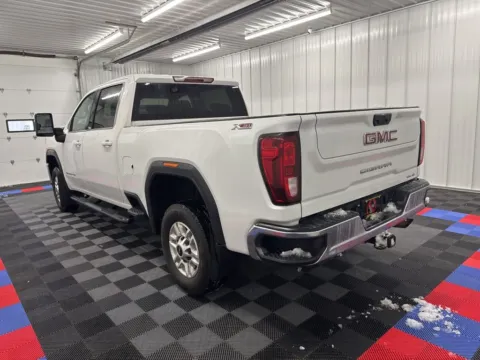 More photos of 2021 GMC Sierra 2500HD SLE at Bridgeland Auto Brokers, NY