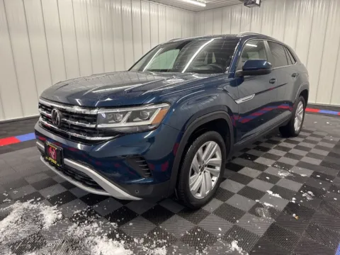More photos of 2021 Volkswagen Atlas Cross Sport 3.6L V6 SE w/Technology at Bridgeland Auto Brokers, NY
