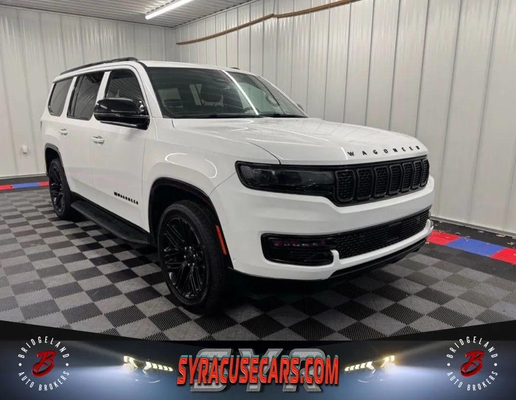 2024 Jeep Wagoneer Series II's photo