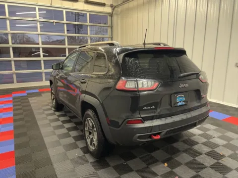 More photos of 2019 Jeep Cherokee Trailhawk at Bridgeland Auto Brokers, NY