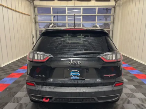 More photos of 2019 Jeep Cherokee Trailhawk at Bridgeland Auto Brokers, NY