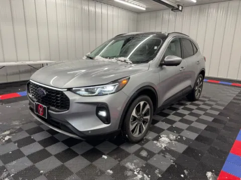 Photos of 2024 Ford Escape Platinum for sale in Bridgeport, NY at Bridgeland Auto Brokers