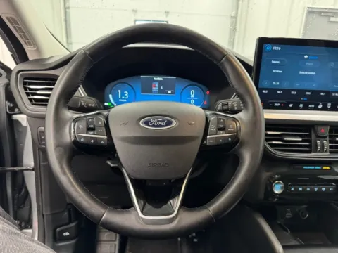 More photos of 2024 Ford Escape Platinum at Bridgeland Auto Brokers, NY