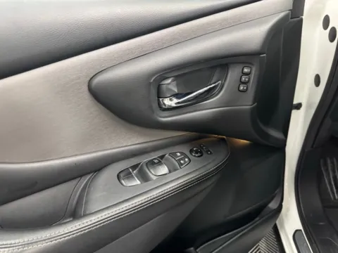 More photos of 2023 Nissan Murano SL at Bridgeland Auto Brokers, NY