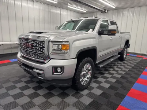 More photos of 2018 GMC Sierra 2500HD Denali at Bridgeland Auto Brokers, NY