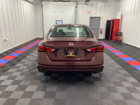 More photos of 2024 Nissan Altima 2.5 SV at Bridgeland Auto Brokers, NY