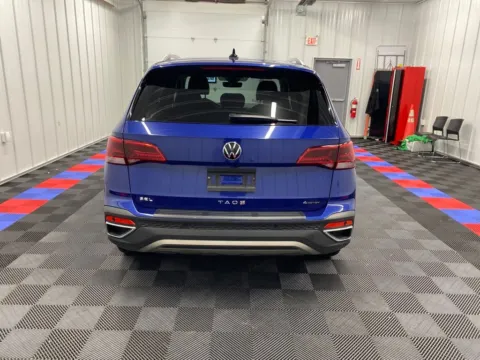 More photos of 2022 Volkswagen Taos 1.5T SEL at Bridgeland Auto Brokers, NY