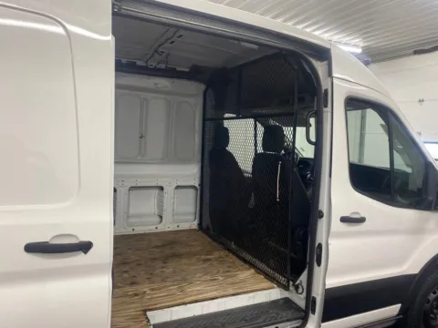 More photos of 2020 Ford Transit-250 at Bridgeland Auto Brokers, NY