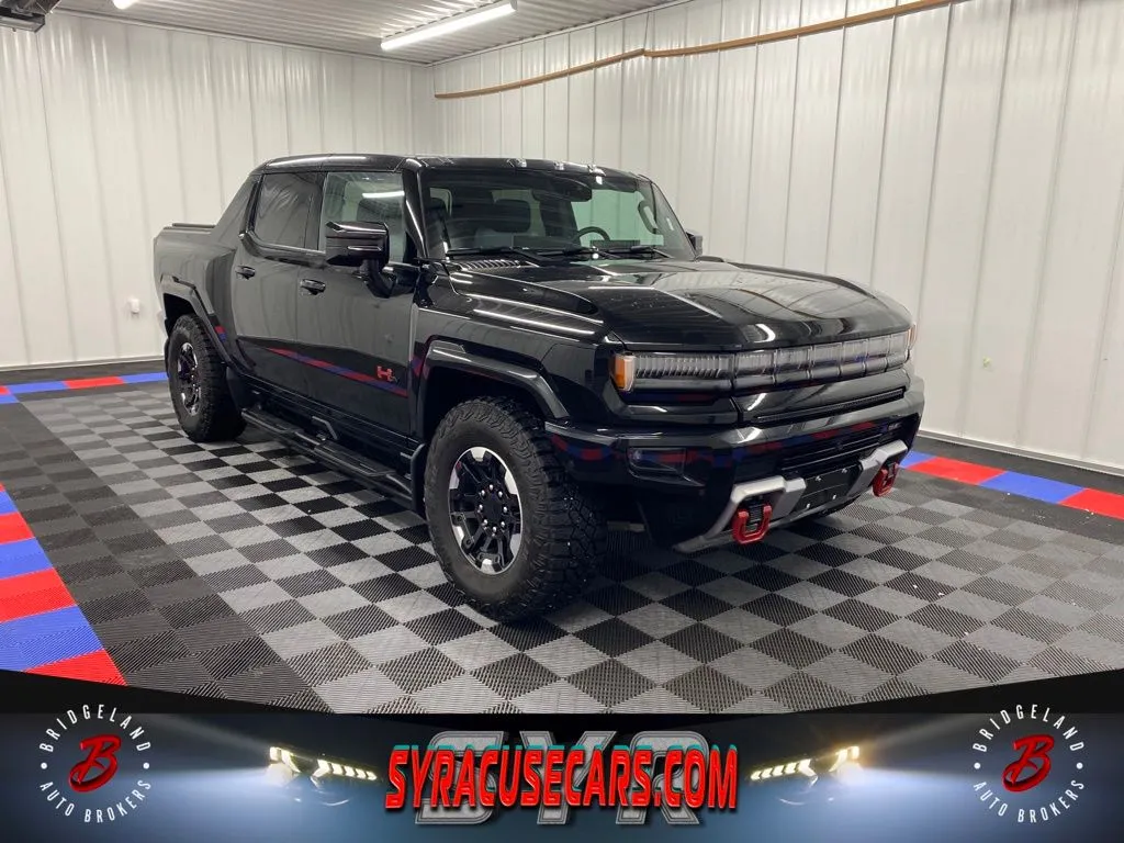 2024 GMC Hummer EV 2X's photo