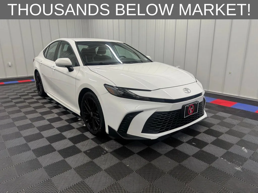 White 2025 Toyota Camry SE for sale in Bridgeport, NY
