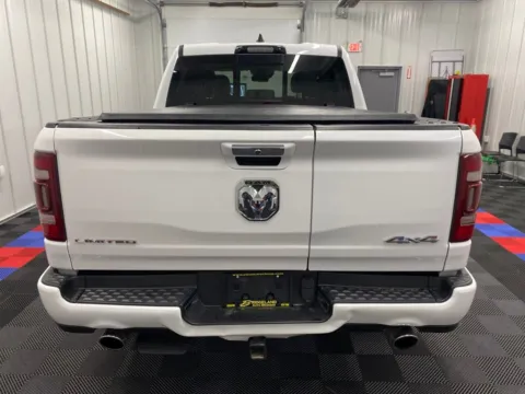 More photos of 2022 Ram 1500 Limited at Bridgeland Auto Brokers, NY
