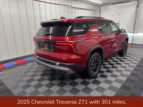 Another view of 2025 Chevrolet Traverse Z71 for sale in Bridgeport, NY at Bridgeland Auto Brokers