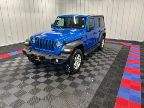 More photos of 2022 Jeep Wrangler Unlimited Sport S at Bridgeland Auto Brokers, NY