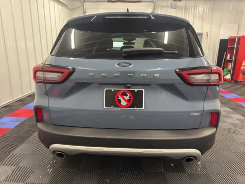 More photos of 2024 Ford Escape Plug-In Hybrid at Bridgeland Auto Brokers, NY