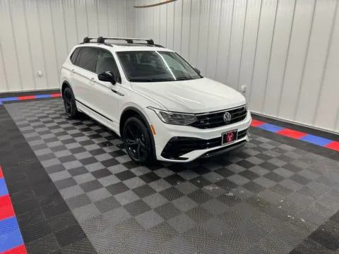 Photos of 2024 Volkswagen Tiguan 2.0T SE R-Line Black for sale in Bridgeport, NY at Bridgeland Auto Brokers