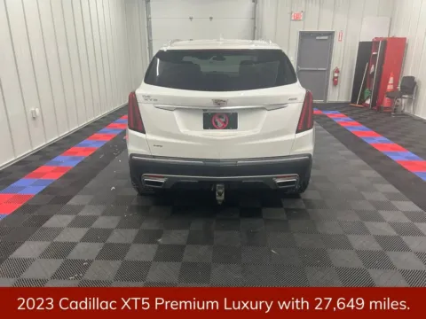 Another view of 2023 Cadillac XT5 Premium Luxury for sale in Bridgeport, NY at Bridgeland Auto Brokers