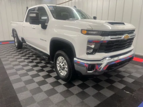 Another view of 2025 Chevrolet Silverado 2500HD LT for sale in Bridgeport, NY at Bridgeland Auto Brokers