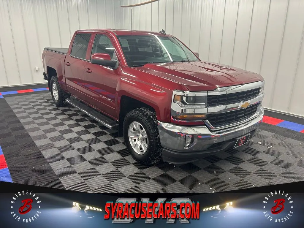Red 2018 Chevrolet Silverado 1500 LT for sale in Bridgeport, NY