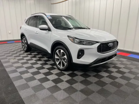 Photos of 2025 Ford Escape Platinum for sale in Bridgeport, NY at Bridgeland Auto Brokers