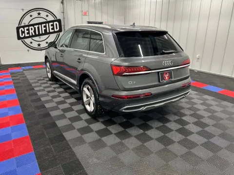 More photos of 2024 Audi Q7 45 Premium Plus at Bridgeland Auto Brokers, NY
