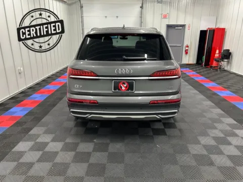 More photos of 2024 Audi Q7 45 Premium Plus at Bridgeland Auto Brokers, NY