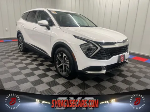 White 2024 Kia Sportage EX for sale in Bridgeport, NY