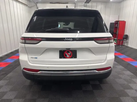 More photos of 2023 Jeep Grand Cherokee 4xe at Bridgeland Auto Brokers, NY