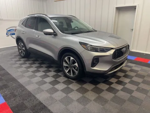 Photos of 2024 Ford Escape Platinum for sale in Bridgeport, NY at Bridgeland Auto Brokers