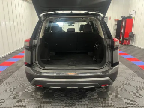More photos of 2023 Nissan Rogue SL at Bridgeland Auto Brokers, NY