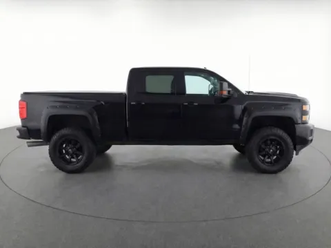 More photos of 2017 GMC Sierra 2500HD SLT at Bridgeland Auto Brokers, NY