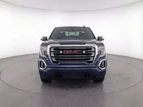 More photos of 2020 GMC Sierra 1500 AT4 at Bridgeland Auto Brokers, NY