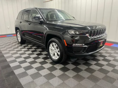 Photos of 2023 Jeep Grand Cherokee Limited for sale in Bridgeport, NY at Bridgeland Auto Brokers
