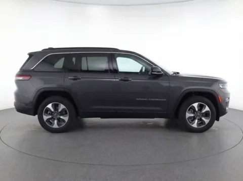 More photos of 2023 Jeep Grand Cherokee 4xe at Bridgeland Auto Brokers, NY