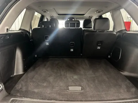 More photos of 2023 Jeep Grand Cherokee 4xe at Bridgeland Auto Brokers, NY