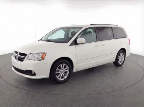 Photos of 2019 Dodge Grand Caravan SXT for sale in Bridgeport, NY at Bridgeland Auto Brokers