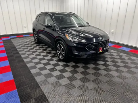Photos of 2021 Ford Escape SE for sale in Bridgeport, NY at Bridgeland Auto Brokers