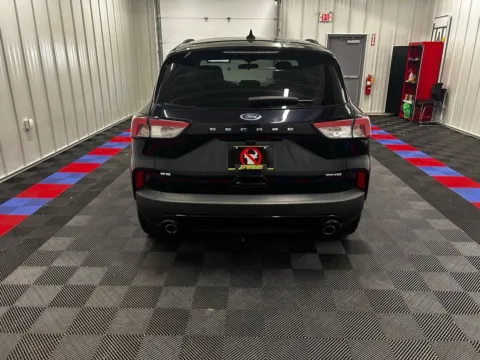 More photos of 2021 Ford Escape SE at Bridgeland Auto Brokers, NY